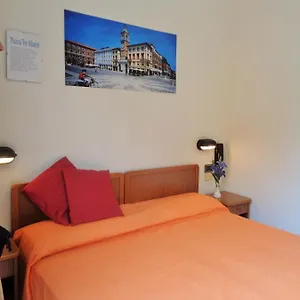 ** Hotel Lariana Italia